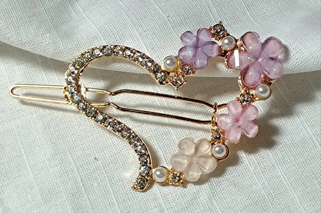Floral Multicolour Hair pins- Heart shape edition(pack of 1)