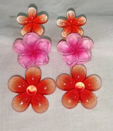 Triple Bloom Elegance Hair clips( 1 Pair)